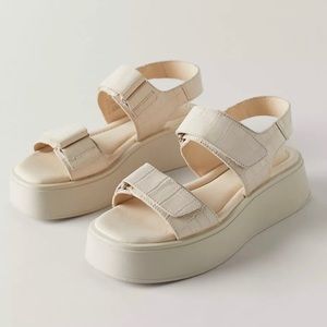 Vagabond Leather Sandals